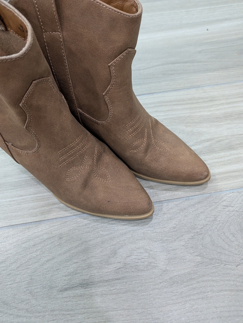 Rachel Zoe Rocky Ankle Boots Size 7.5 - Picture 3 of 9